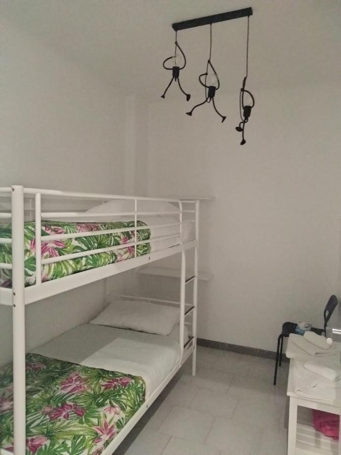 Chiale Holiday Apartments โปลีญาโนอามาเร ภายนอก รูปภาพ