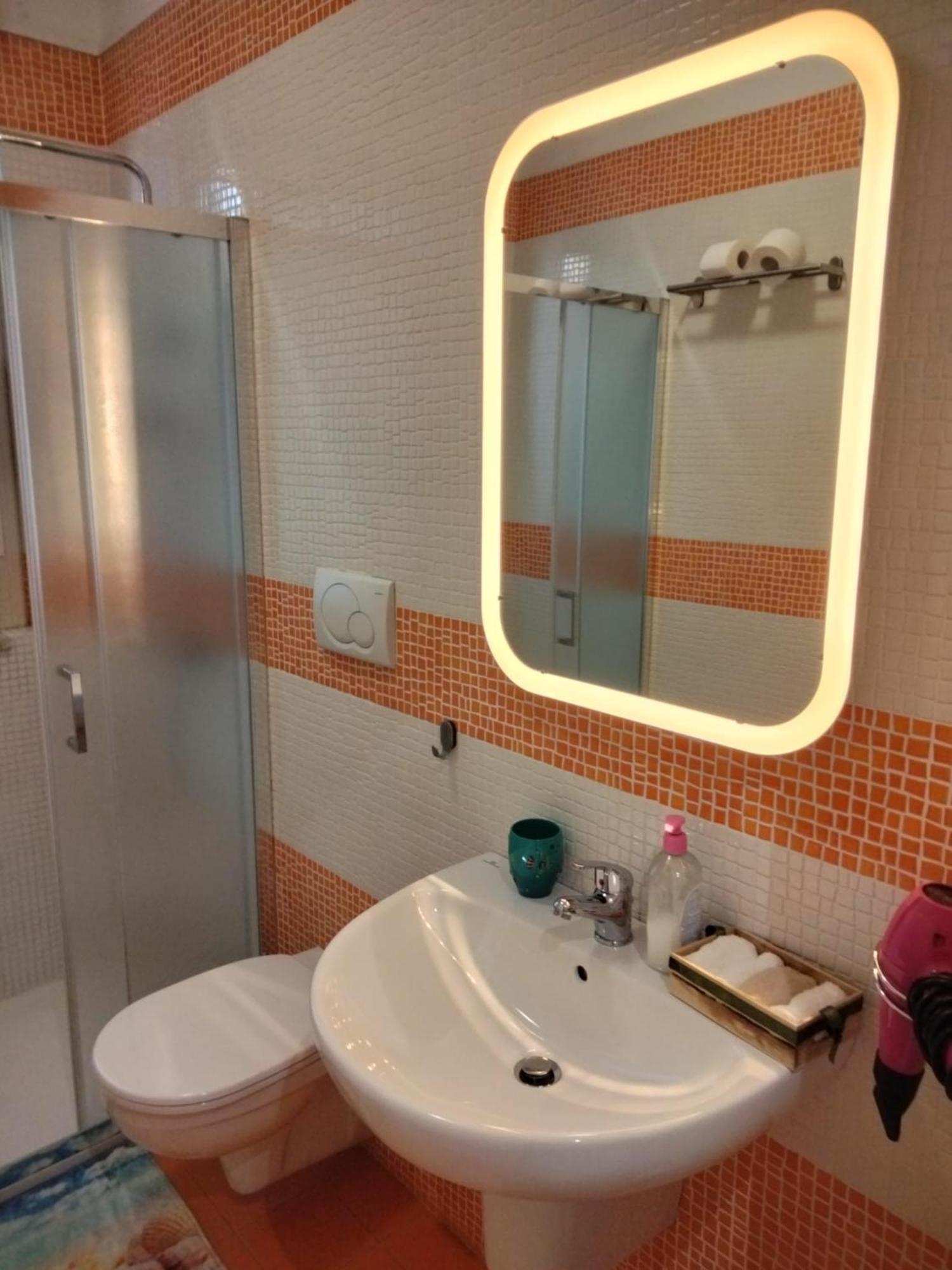 Chiale Holiday Apartments โปลีญาโนอามาเร ภายนอก รูปภาพ