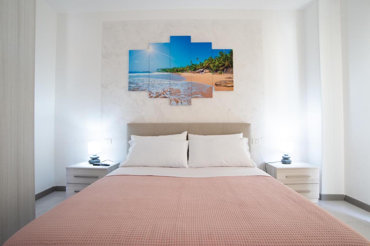 Chiale Holiday Apartments โปลีญาโนอามาเร ภายนอก รูปภาพ
