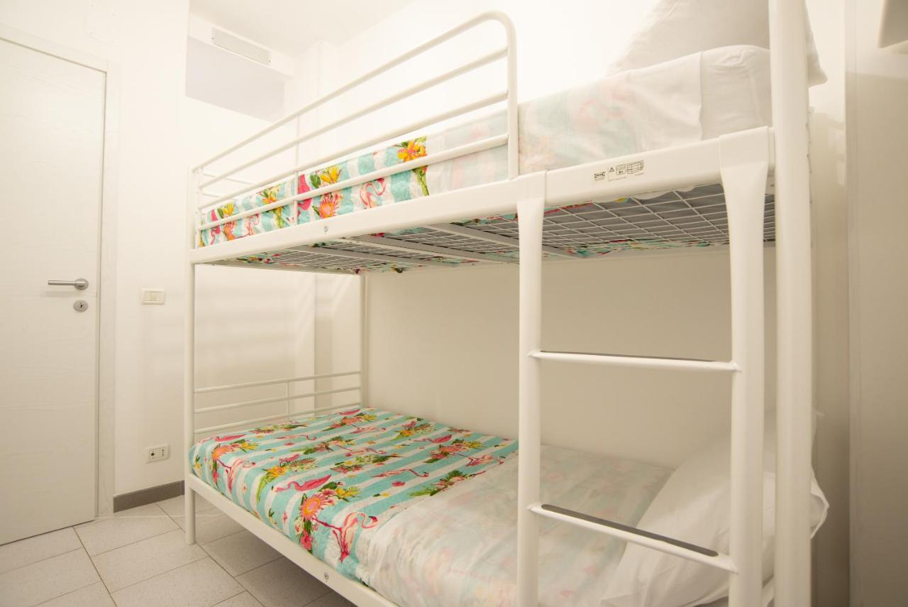 Chiale Holiday Apartments โปลีญาโนอามาเร ภายนอก รูปภาพ