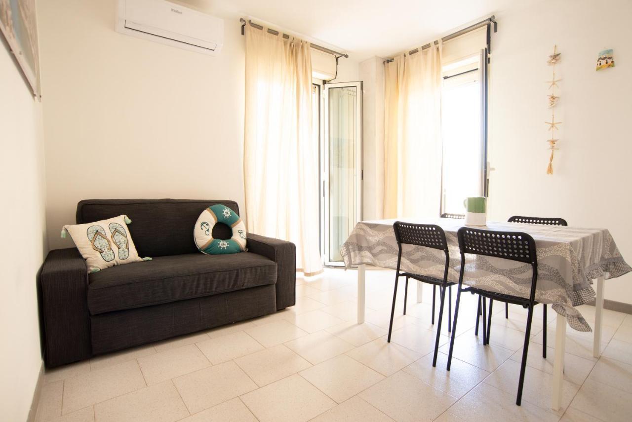 Chiale Holiday Apartments โปลีญาโนอามาเร ภายนอก รูปภาพ