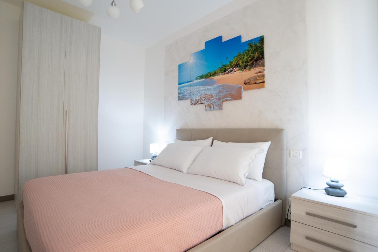 Chiale Holiday Apartments โปลีญาโนอามาเร ภายนอก รูปภาพ
