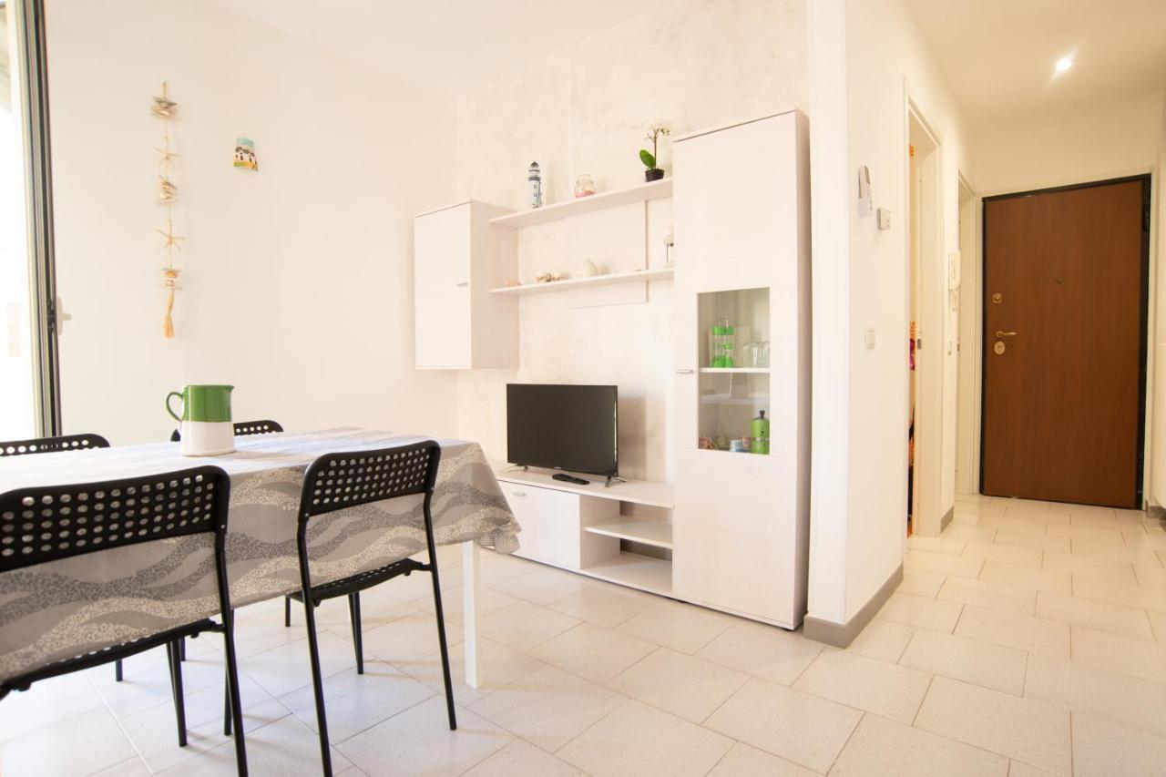 Chiale Holiday Apartments โปลีญาโนอามาเร ภายนอก รูปภาพ